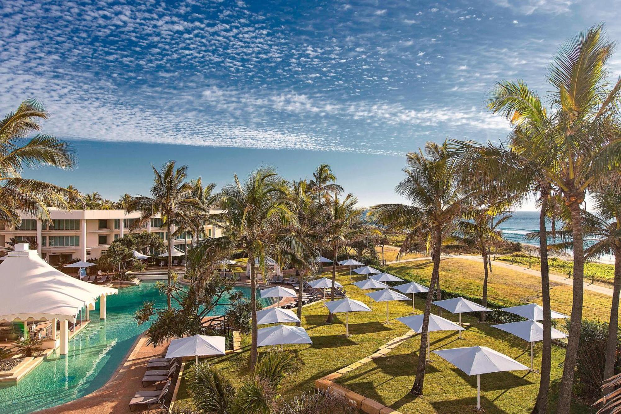 Sheraton Grand Mirage Resort Голд-Кост Экстерьер фото View of the beach at the resort